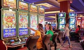 Pengalaman mobile sportsbook dan slot online di unik4d ditampilkan dalam tampilan modern